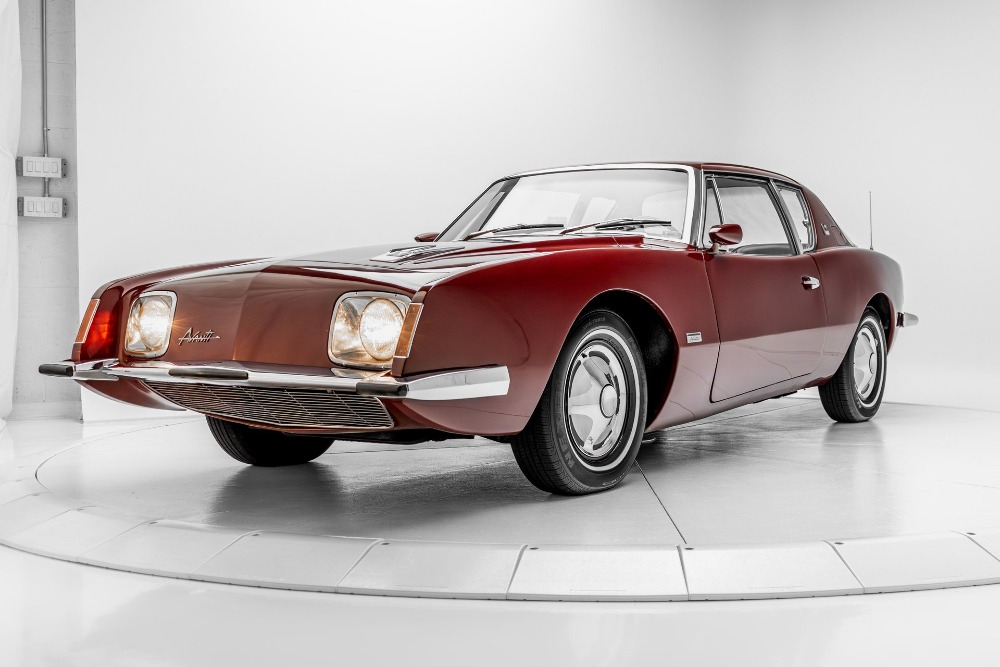 Lot A25-148 - 1964 Studebaker Avanti R2 Coupe | Premier Auction Group