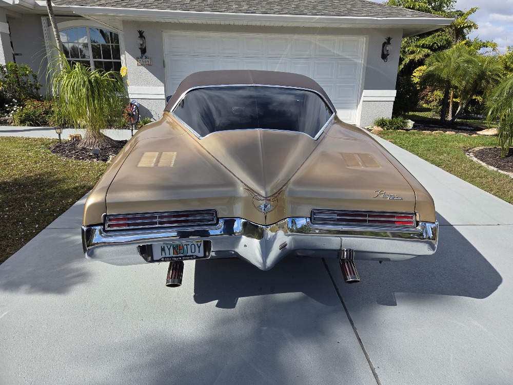 Lot M26-128 - 1971 Buick Riviera Boat Tail Coupe | Premier Auction Group