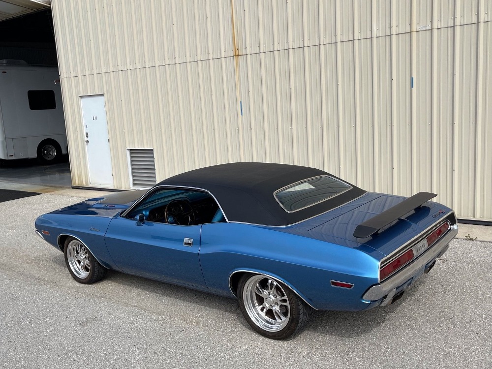 Lot D23-539 - 1970 Dodge Challenger R/T 426 Hemi Tribute | Premier