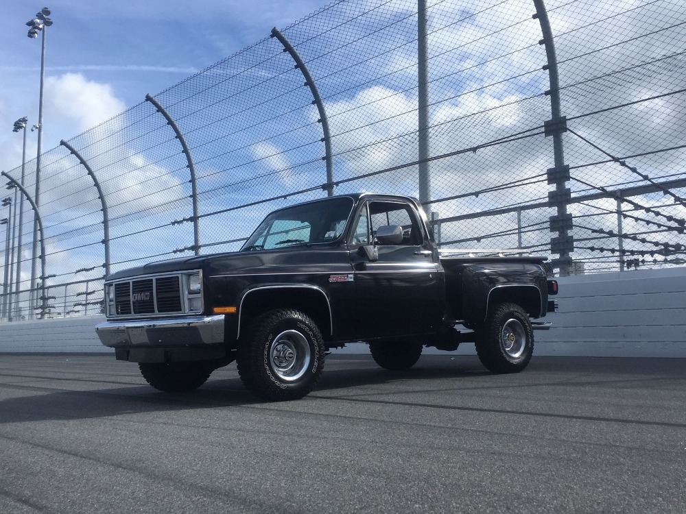 Lot M24-198 - 1987 GMC K10 4x4 Pickup | Premier Auction Group